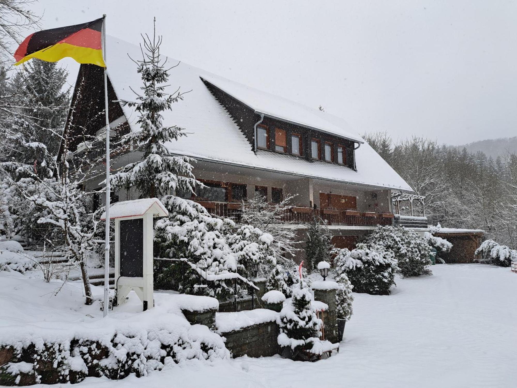 Gasthof Walhalja ชมาลเลนแบร์ก ภายนอก รูปภาพ